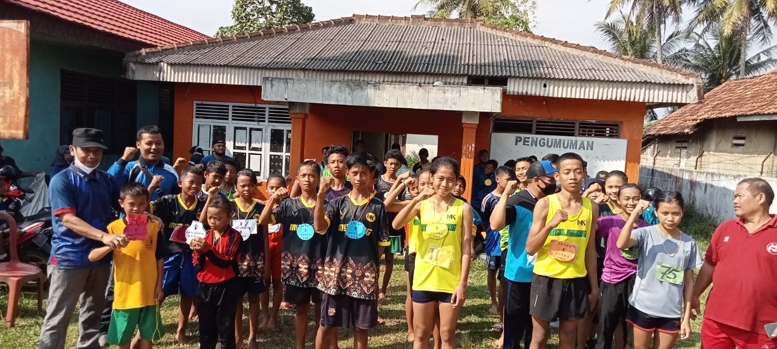 Camat Sukoharjo Berangkatkan Peserta Lomba Lari 5 K